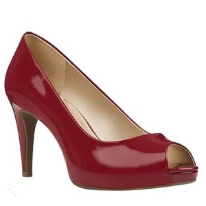 Bandolino Red Patent Leather Peep Toe Heels